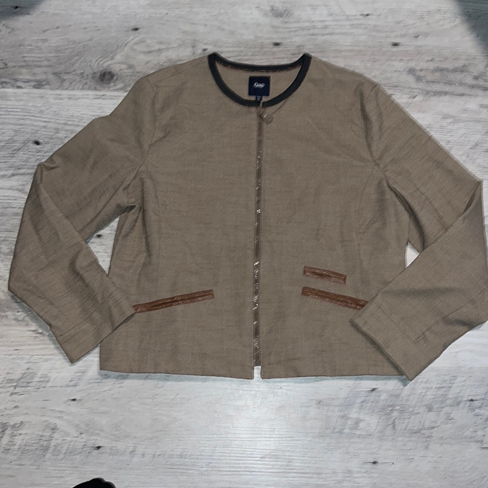 GAP Women's Beige Jacket Long Sleeve Lined Faux Leather Trim Zip Up